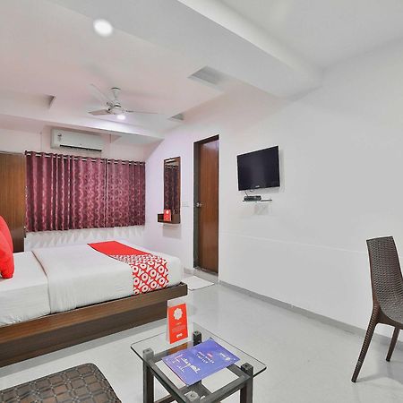 Hotel O Keshav Ahmedabad Exterior photo