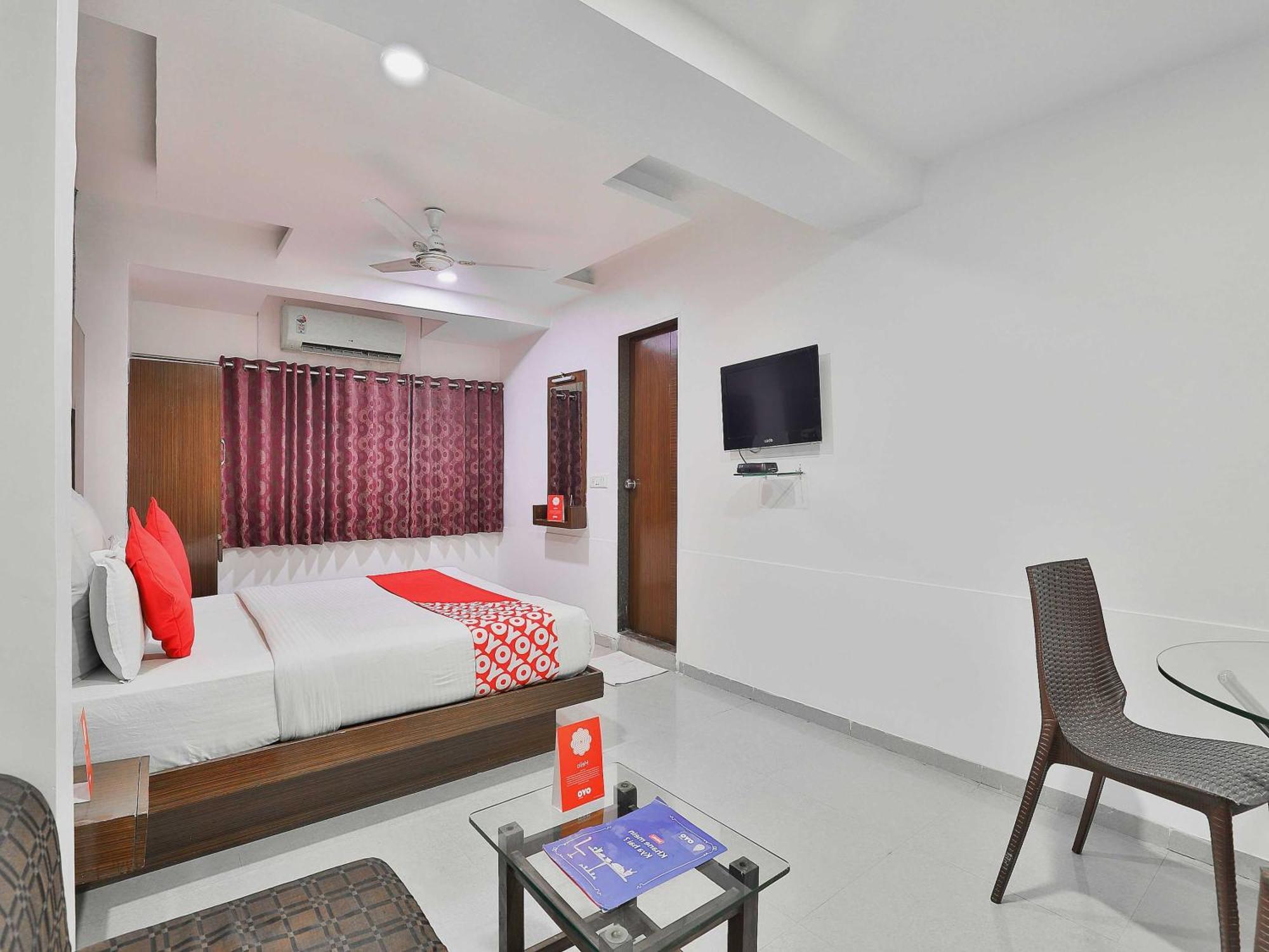 Hotel O Keshav Ahmedabad Exterior photo