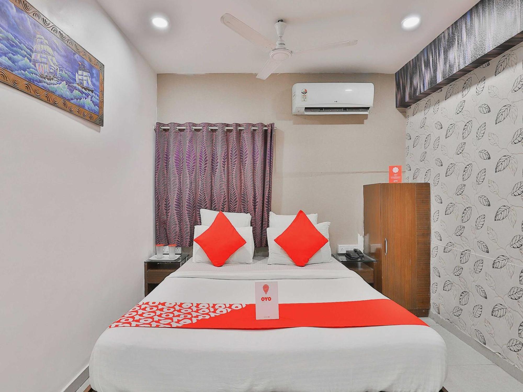 Hotel O Keshav Ahmedabad Exterior photo