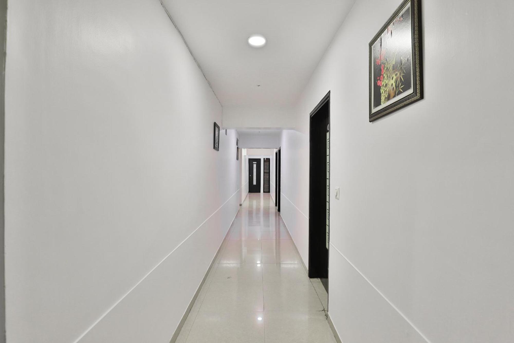 Hotel O Keshav Ahmedabad Exterior photo