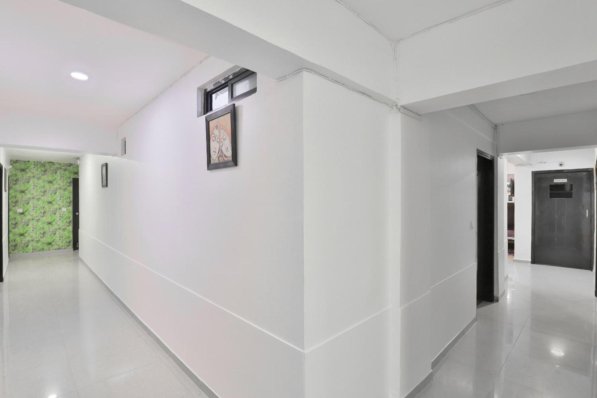 Hotel O Keshav Ahmedabad Exterior photo