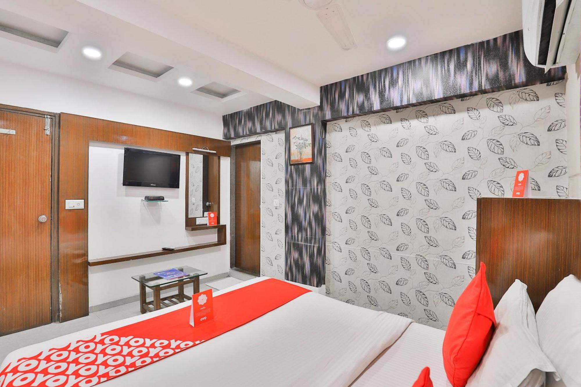 Hotel O Keshav Ahmedabad Exterior photo