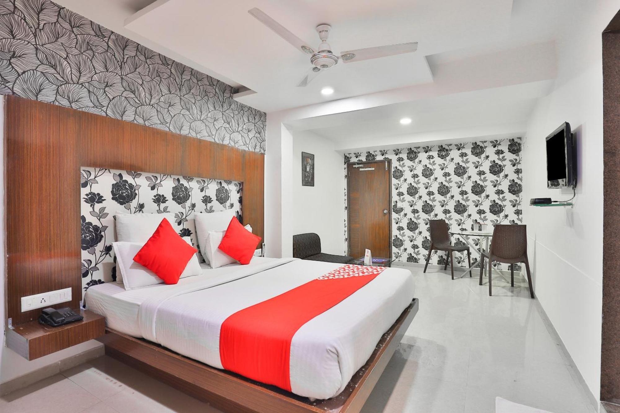 Hotel O Keshav Ahmedabad Exterior photo