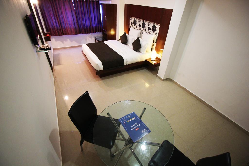 Hotel O Keshav Ahmedabad Exterior photo